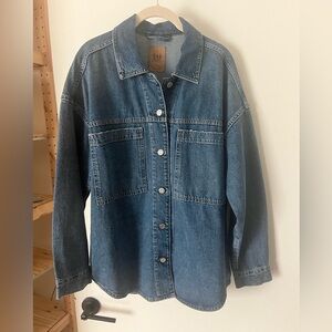 Gap shirt jacket